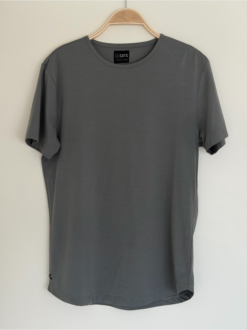 Men's Cuts Split Hem Crew Neck T-Shirt in Light Gray